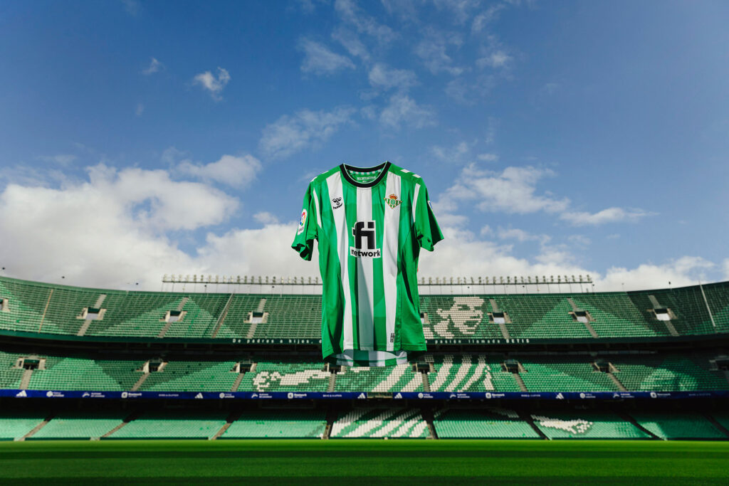 Nueva-Equipación-Real Betis-Camiseta